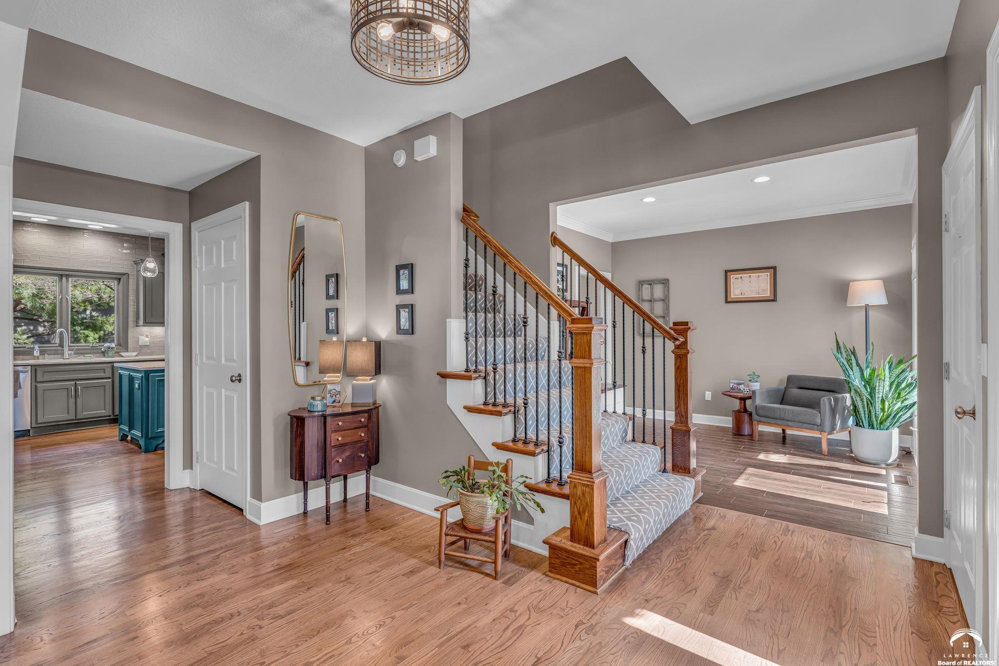 908 Easy Street Lawrence, KS 66049 - Photo 7 of 58