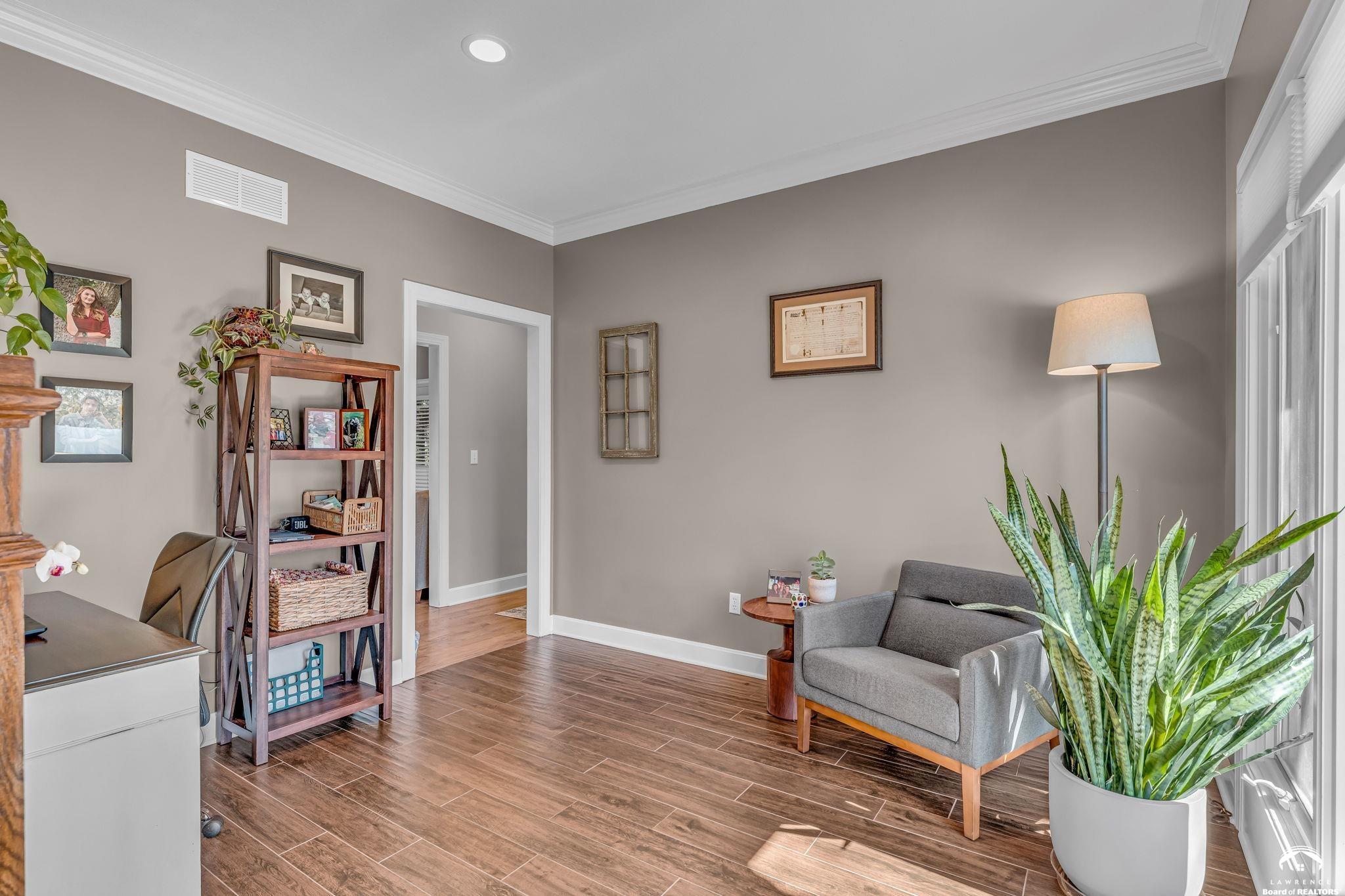 908 Easy Street Lawrence, KS 66049 - Photo 8 of 58