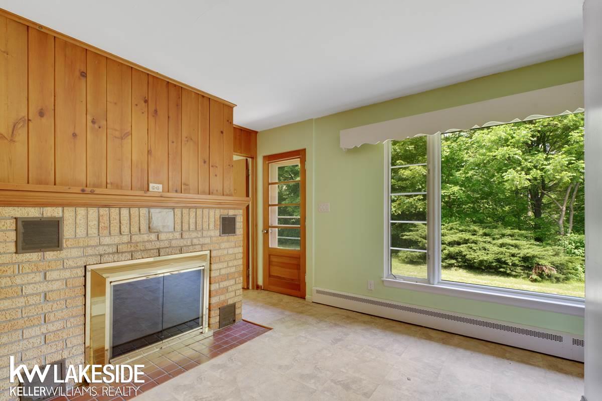 7400 Deer Lake Road Clarkston, MI 48346 - Photo 31 of 42