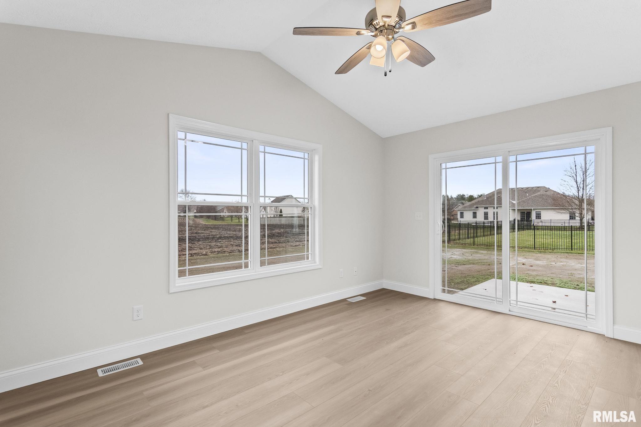 6200 Wind Tree Road Springfield, IL 62712 - Photo 16 of 47