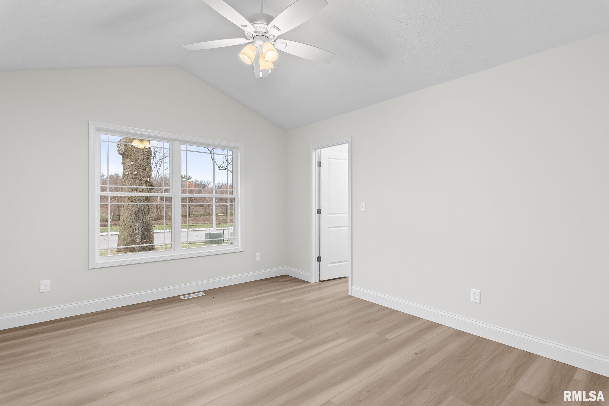 6200 Wind Tree Road Springfield, IL 62712 - Photo 18 of 36