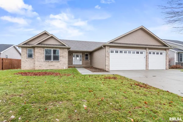 $565,000 | 6200 Wind Tree Road, Springfield, IL 62712
