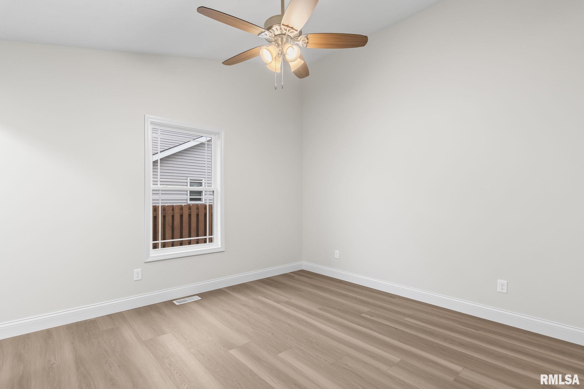 6200 Wind Tree Road Springfield, IL 62712 - Photo 23 of 47