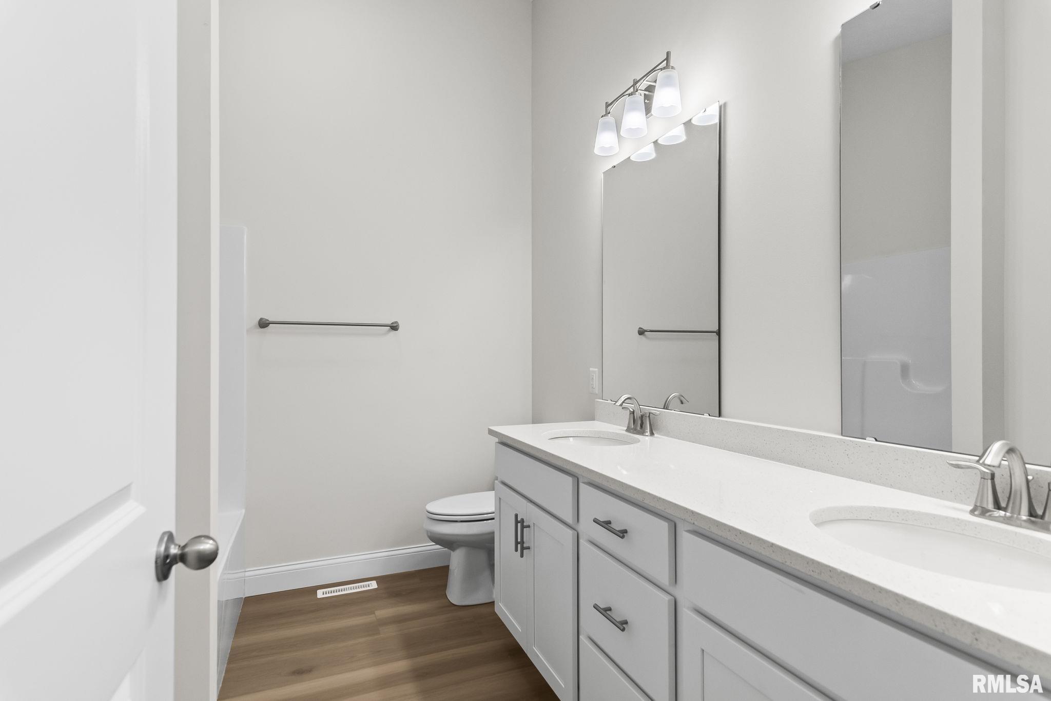 6200 Wind Tree Road Springfield, IL 62712 - Photo 28 of 47