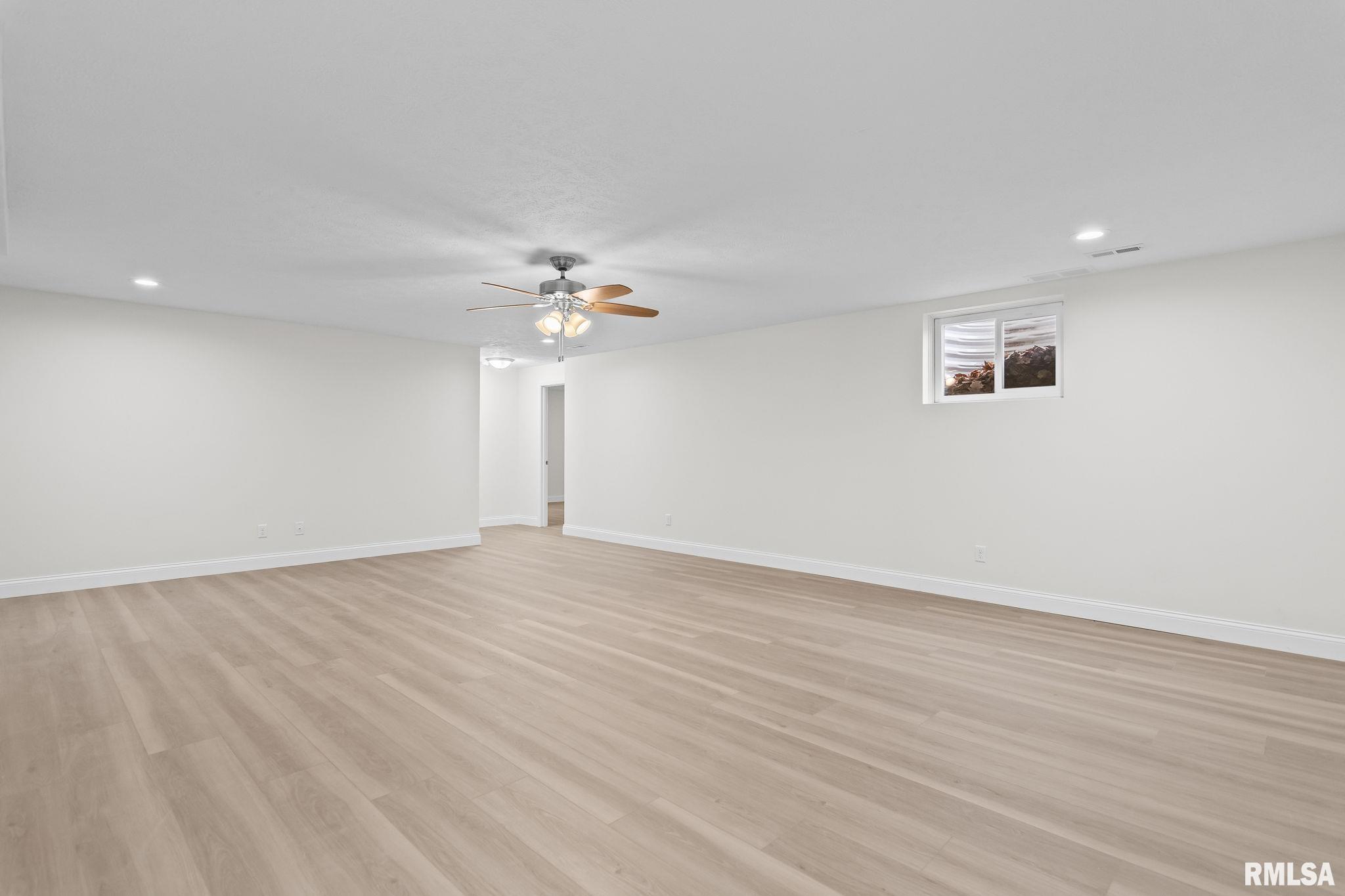 6200 Wind Tree Road Springfield, IL 62712 - Photo 31 of 47