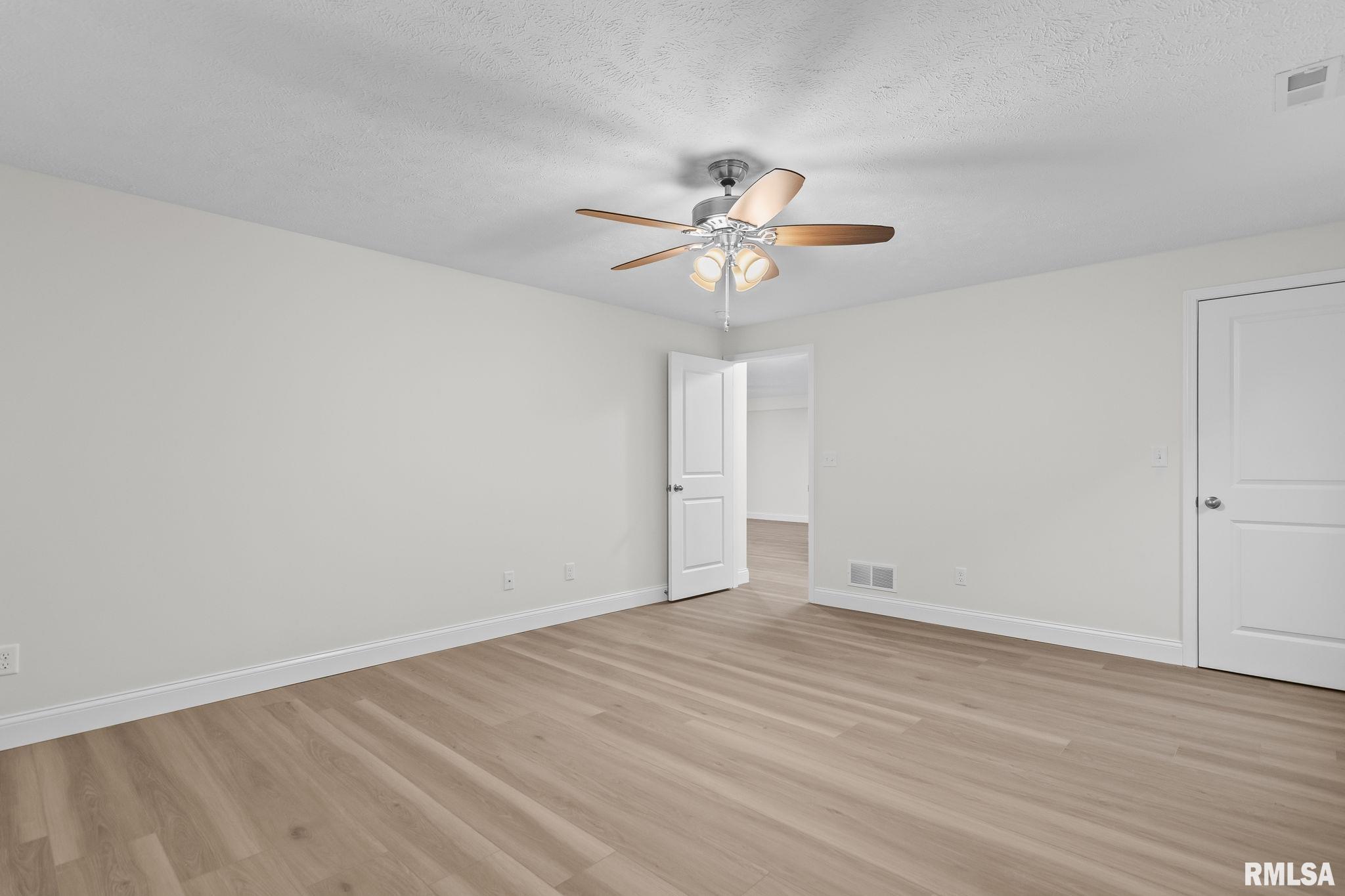 6200 Wind Tree Road Springfield, IL 62712 - Photo 40 of 47