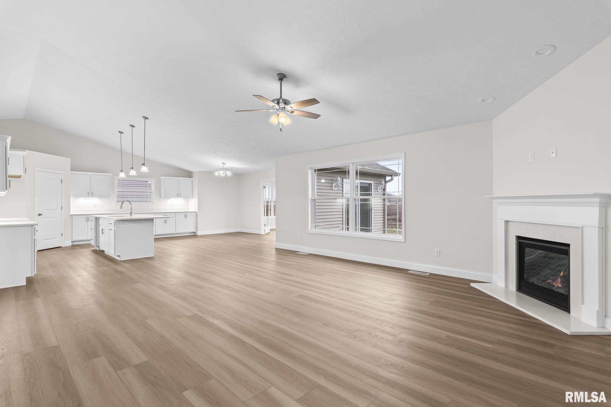 6200 Wind Tree Road Springfield, IL 62712 - Photo 6 of 36