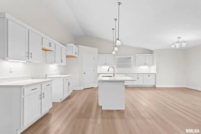 $599,000 | 6200 Wind Tree Road, Springfield, IL 62712