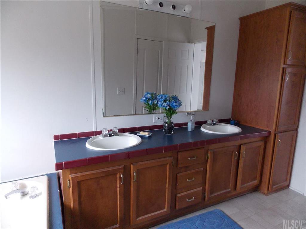 684 Wayfound Church Road Hiddenite, NC 28636 - Photo 8 of 25