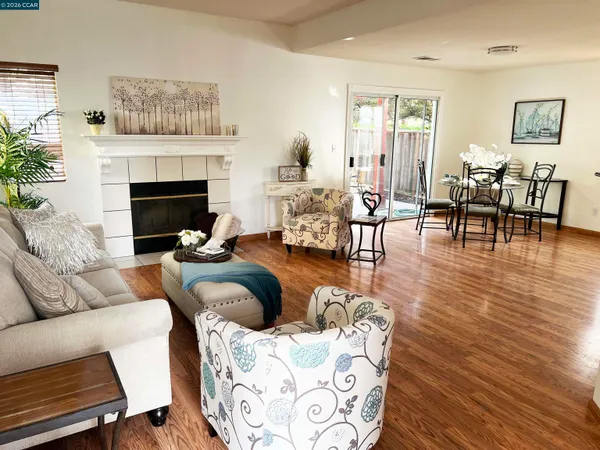 $798,000 | 933 Country Run Drive, Martinez, CA 94553