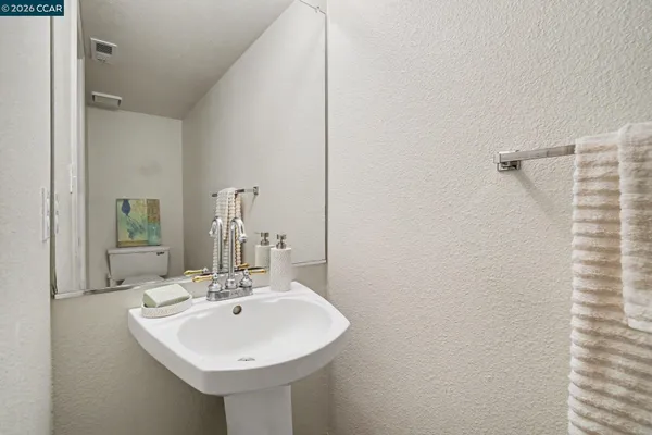 $798,000 | 933 Country Run Drive, Martinez, CA 94553
