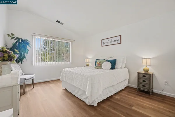$798,000 | 933 Country Run Drive, Martinez, CA 94553