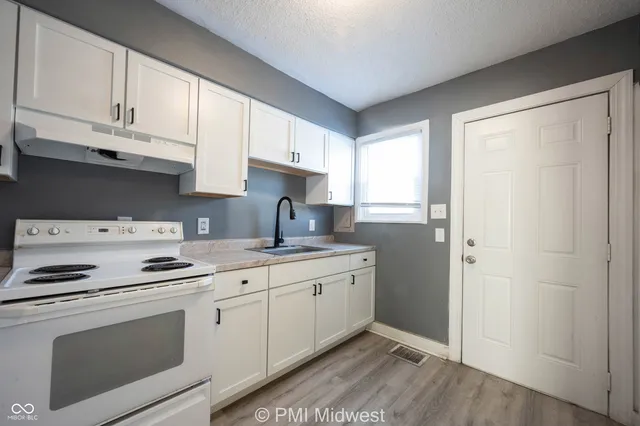 $875 | 6062 East 16th Street, Indianapolis, IN 46219