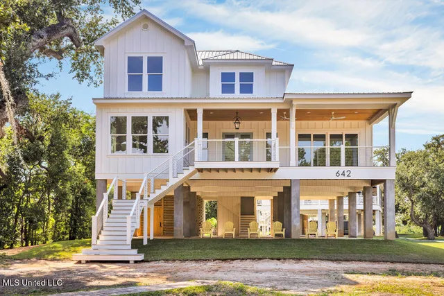 $1,395,000 | 642 North Beach Boulevard, Bay St. Louis, MS 39520