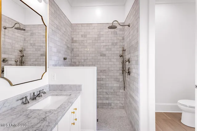 $1,395,000 | 642 North Beach Boulevard, Bay St. Louis, MS 39520