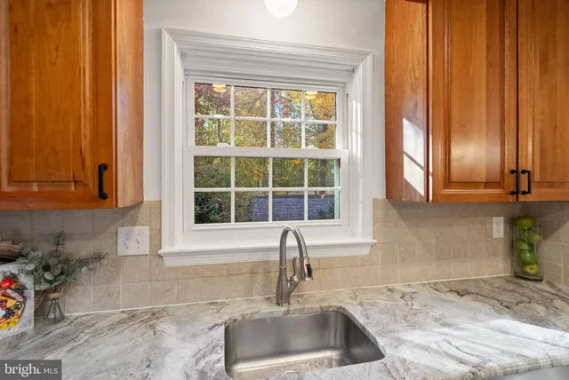 $725,000 | 3146 Cantrell Lane, Fairfax, VA 22031