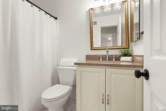 $725,000 | 3146 Cantrell Lane, Fairfax, VA 22031