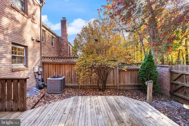 $725,000 | 3146 Cantrell Lane, Fairfax, VA 22031