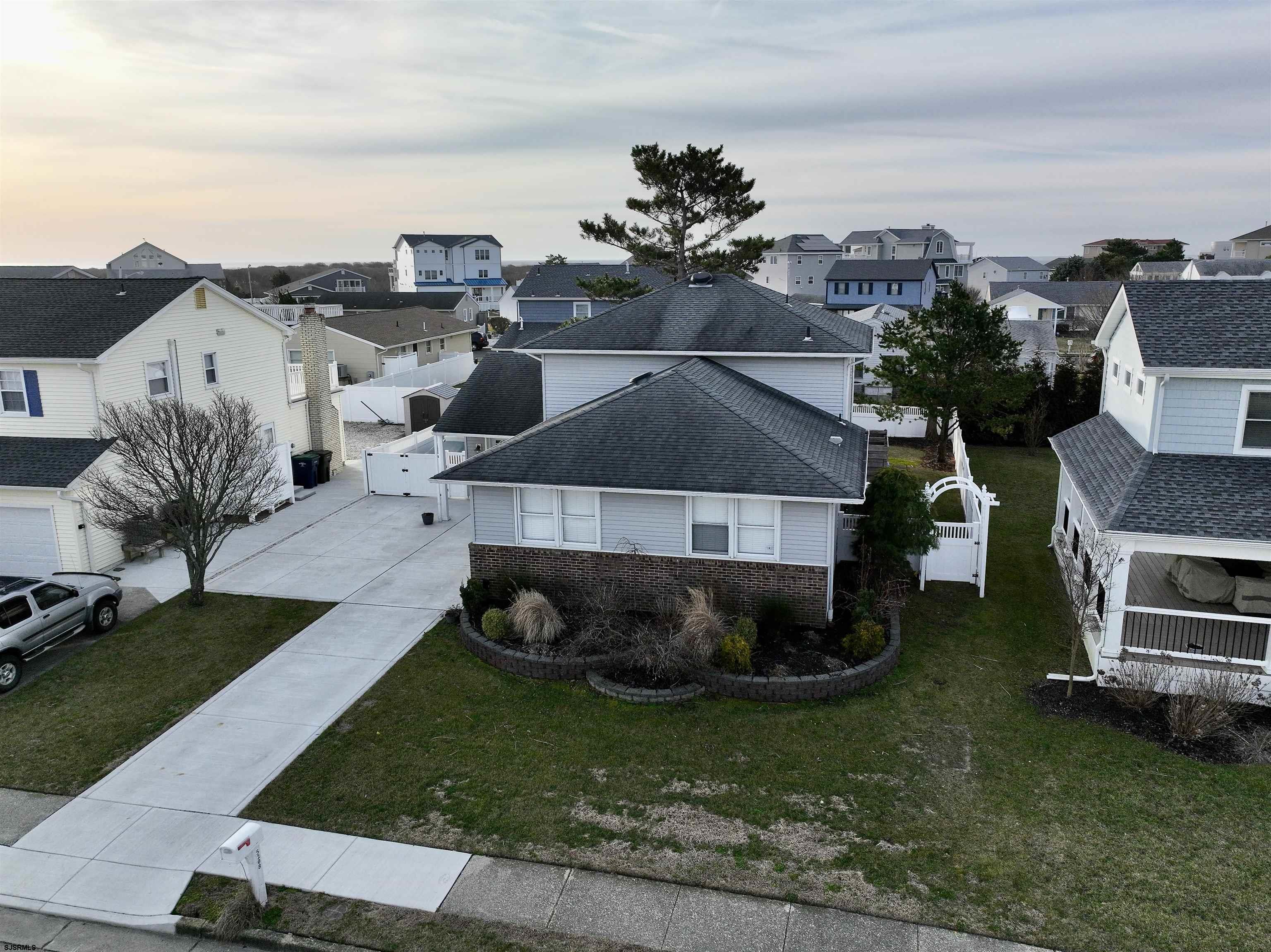 5208 Seaspray Road Brigantine, NJ 08203 - Photo 7 of 73 Gallery Image 7