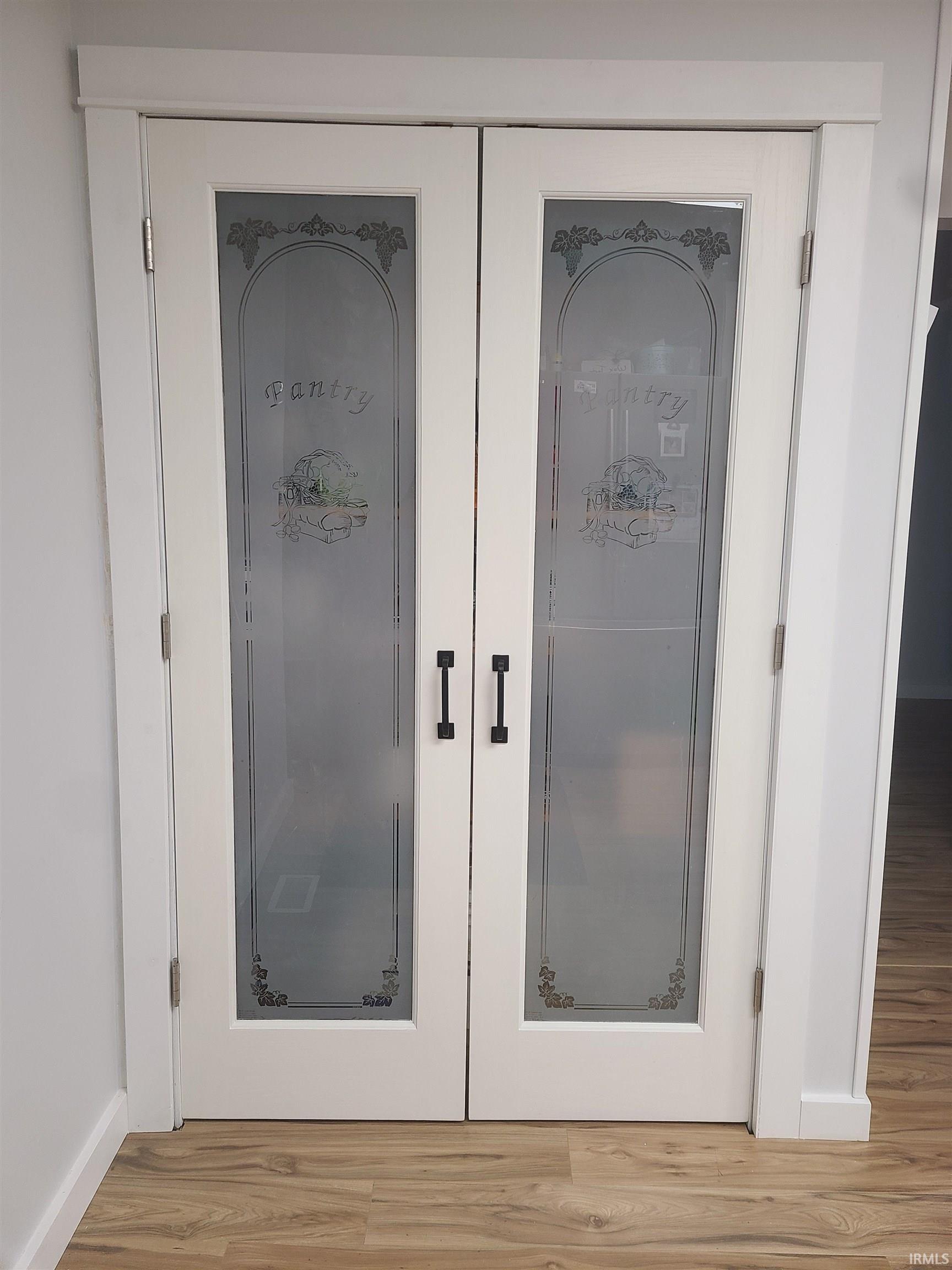 64548 Thorn Road North Liberty, IN 46554 - Photo 4 of 36