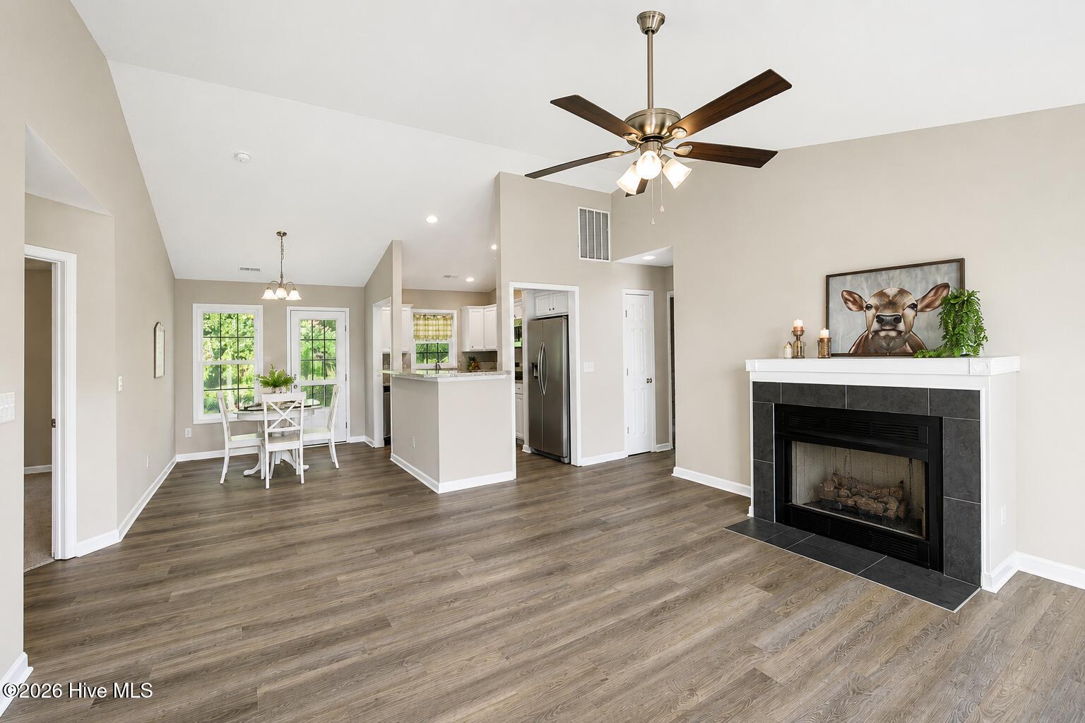 506 Southwest Ridge Drive Richlands, NC 28574 - Photo 6 of 38