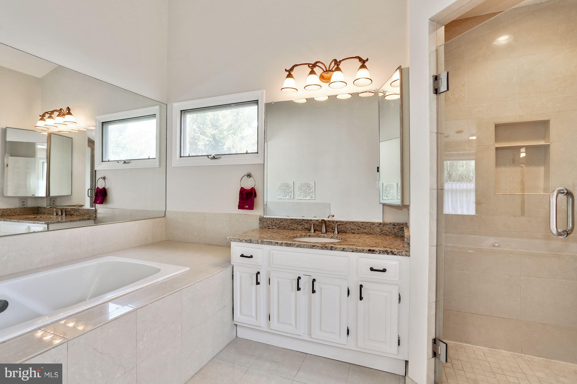 4412 Sangamore Road Bethesda, MD 20816 - Photo 16 of 30 Bath (Master)