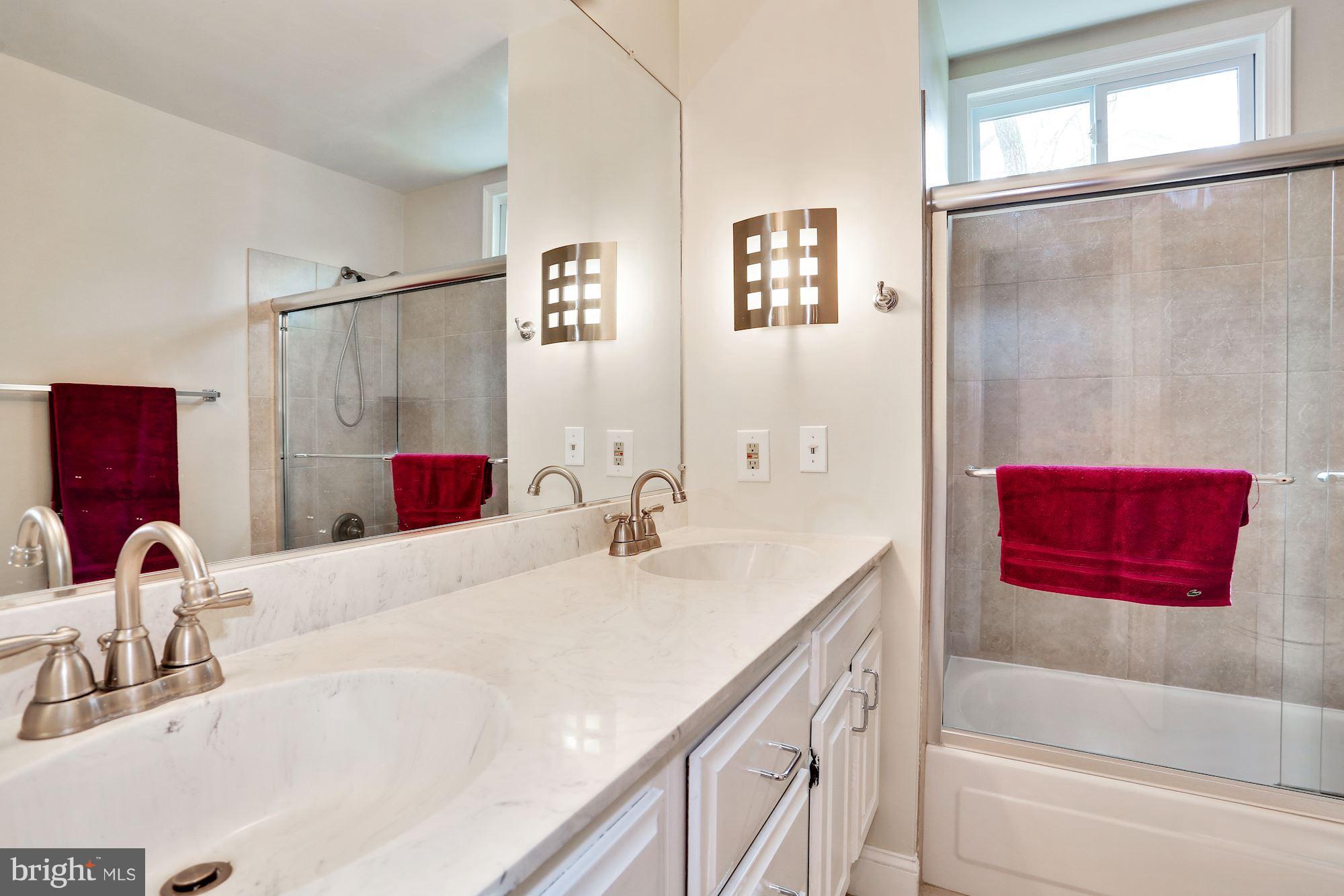 4412 Sangamore Road Bethesda, MD 20816 - Photo 20 of 30 Bath