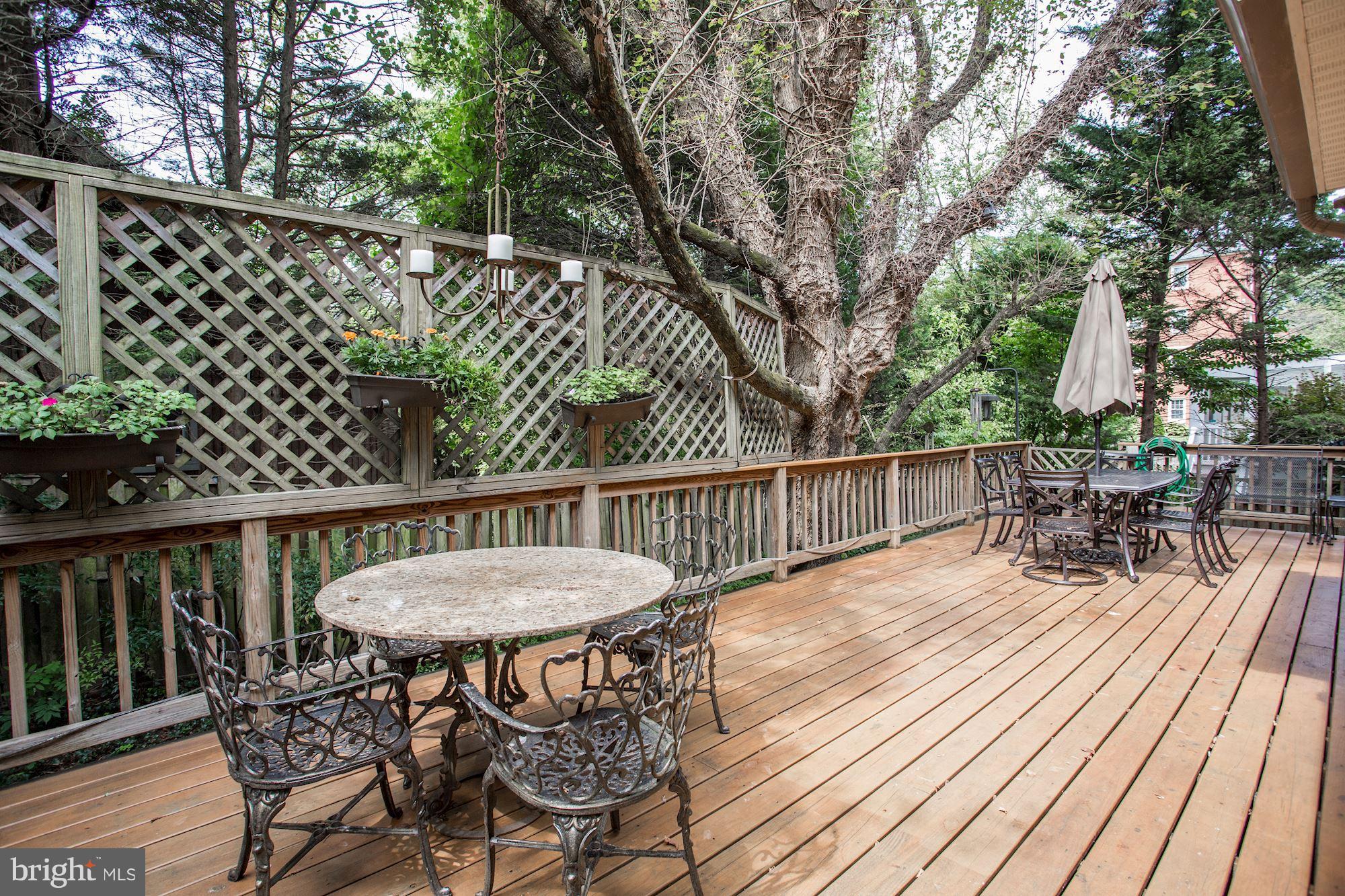 4412 Sangamore Road Bethesda, MD 20816 - Photo 27 of 30 Exterior (Rear)