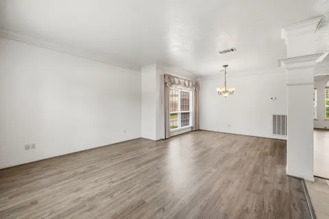 $388,000 | 14415 Autumn Cyn Trace, Houston, TX 77062