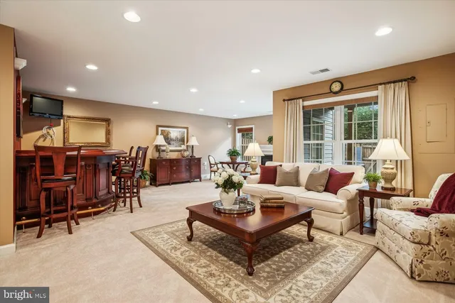 $825,000 | 3852 Elmwood Towne Way, Alexandria, VA 22303