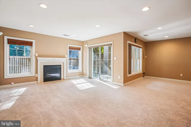 $825,000 | 3852 Elmwood Towne Way, Alexandria, VA 22303