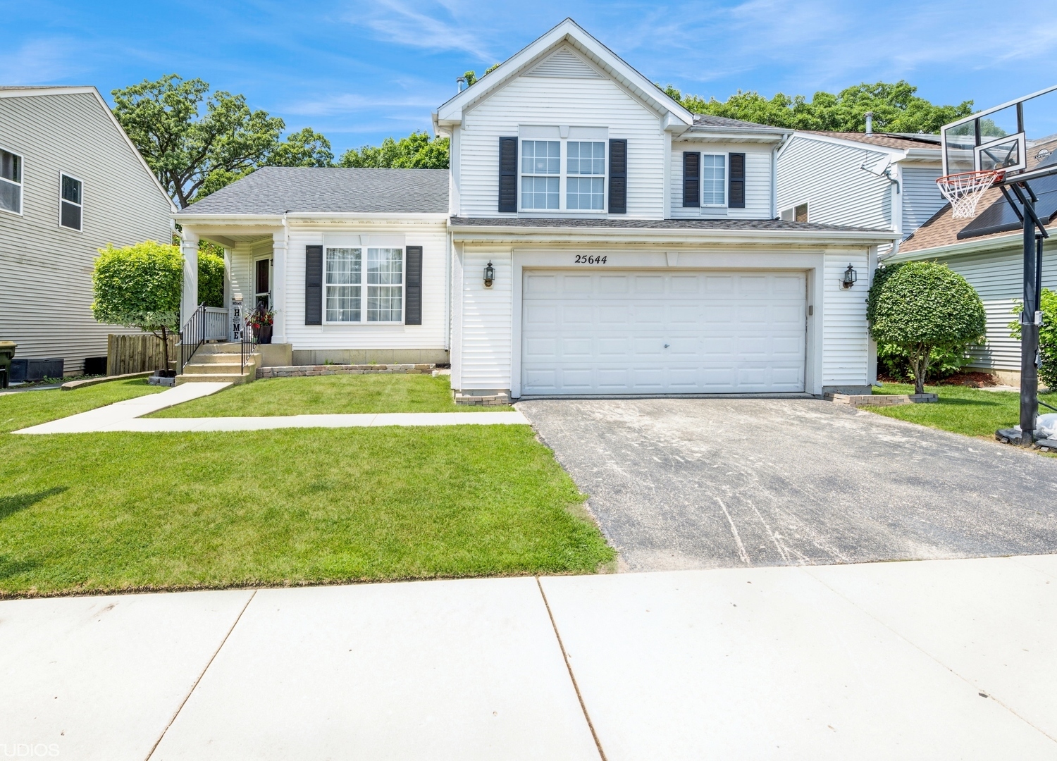 25644 Brooks Farm Road Round Lake, IL 60073 - Photo 2 of 22 Gallery Image 2
