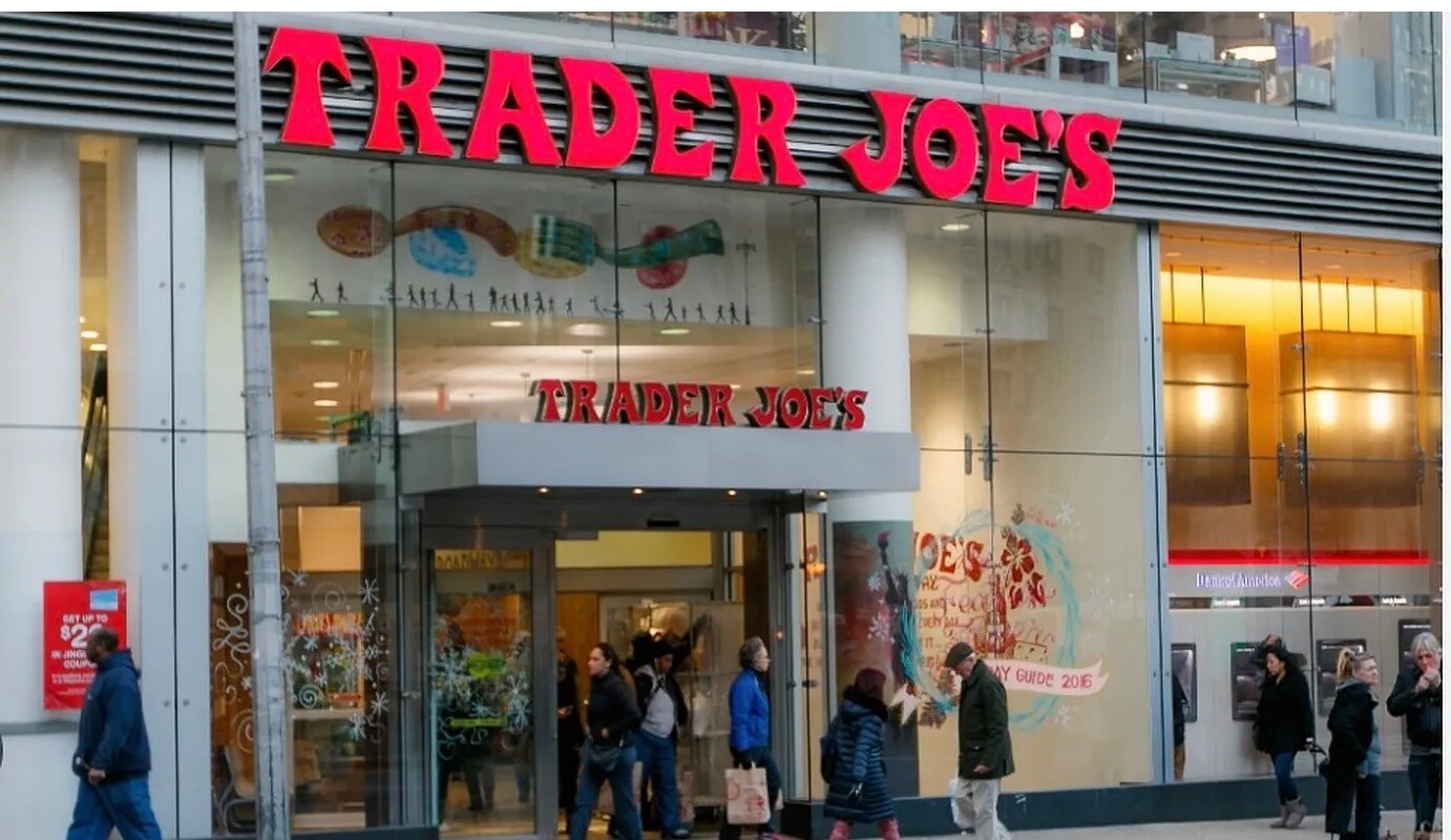 41-26 27th Street, Unit 3D Queens, NY 11101 - Photo 26 of 29 a store with yellow and red umbrella