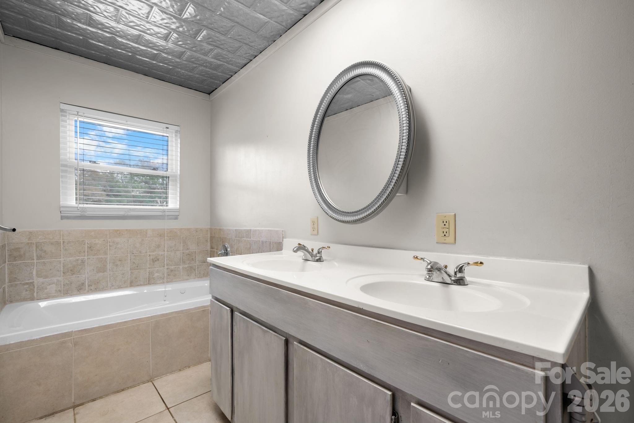1604 4th Street Northeast Hickory, NC 28601 - Photo 18 of 46