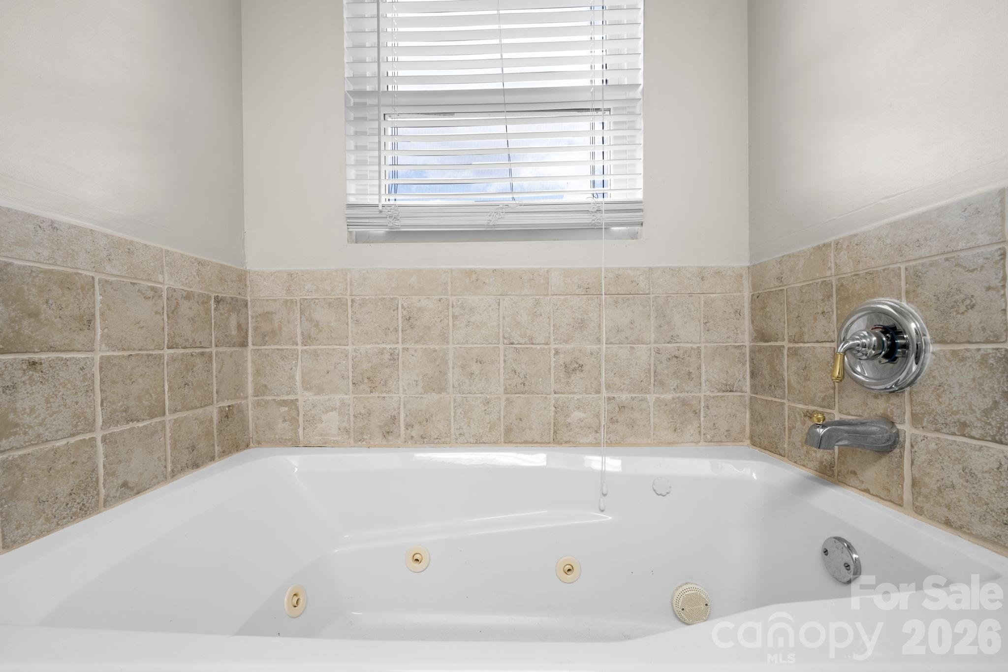 1604 4th Street Northeast Hickory, NC 28601 - Photo 19 of 46