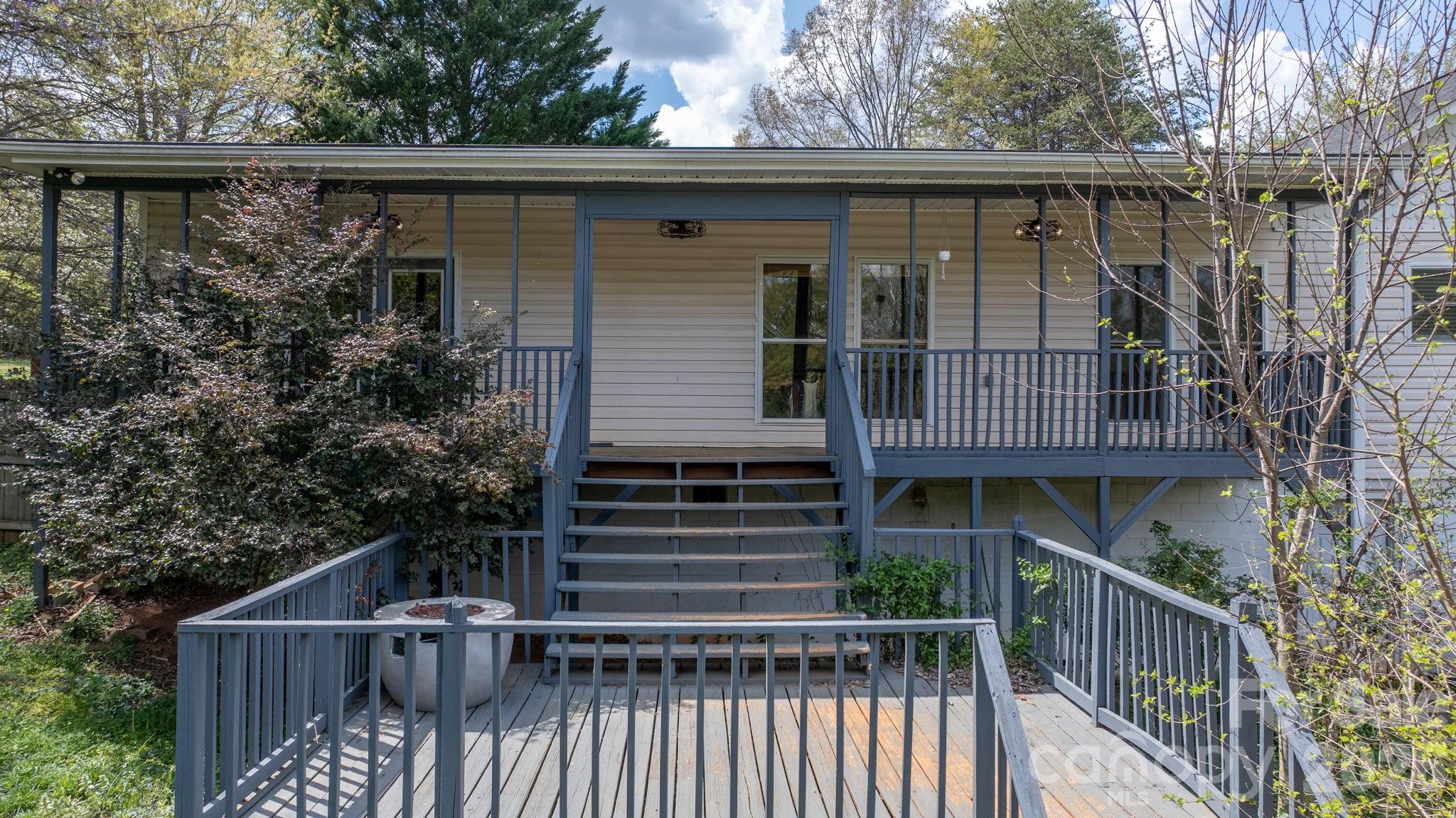 1604 4th Street Northeast Hickory, NC 28601 - Photo 39 of 46