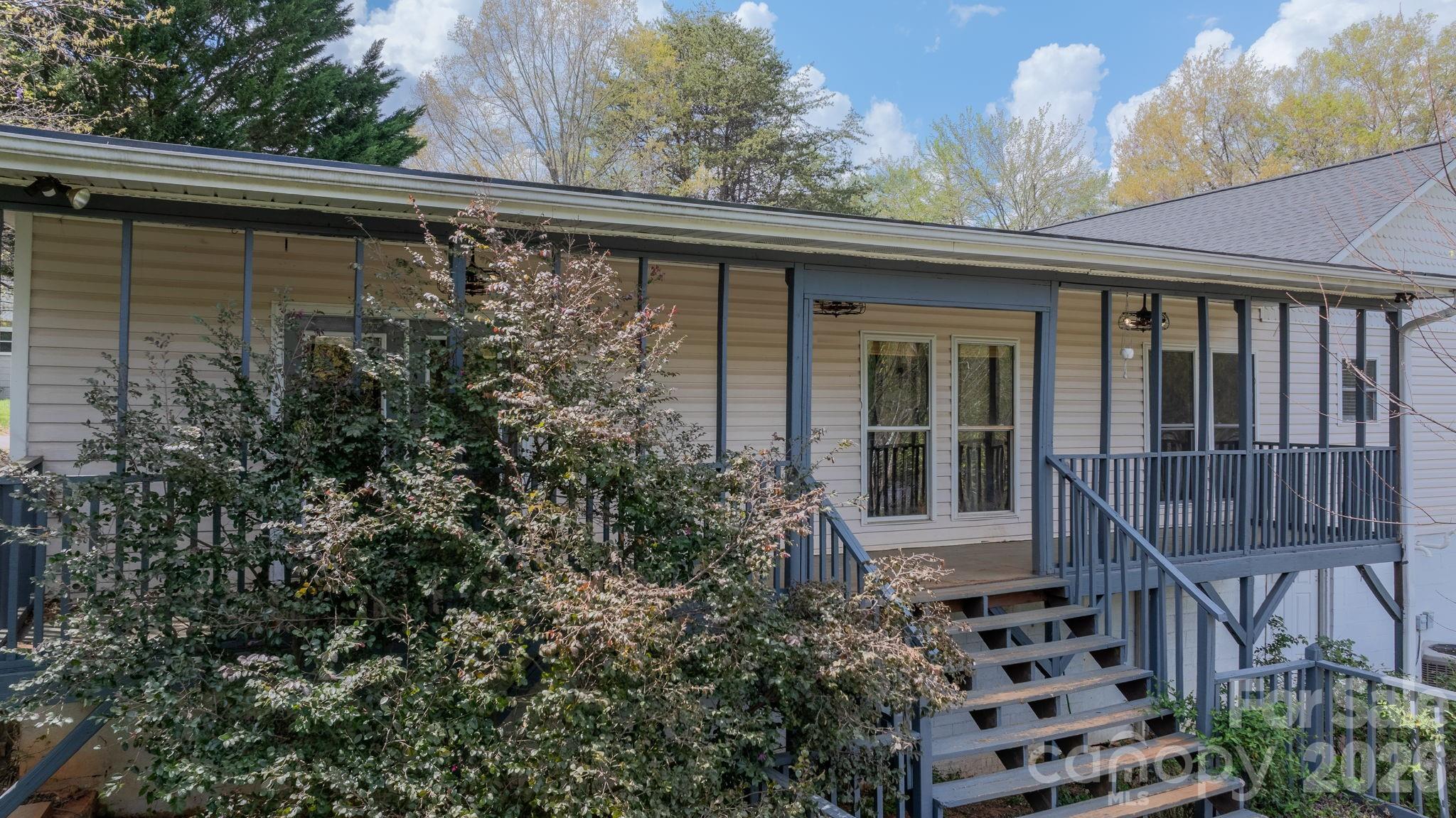 1604 4th Street Northeast Hickory, NC 28601 - Photo 41 of 46
