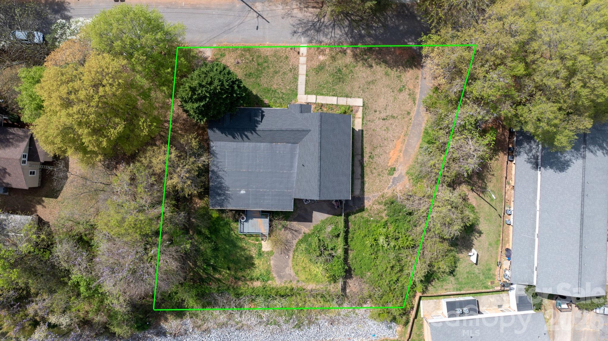 1604 4th Street Northeast Hickory, NC 28601 - Photo 5 of 46