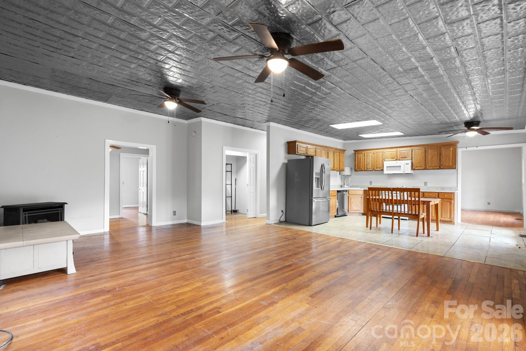 1604 4th Street Northeast Hickory, NC 28601 - Photo 10 of 46
