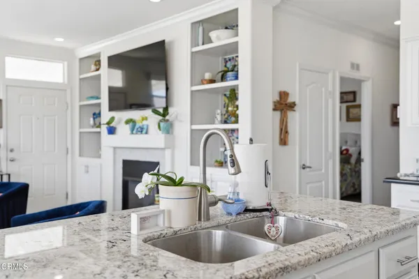 $750,000 | 5540 West 5th Street, Unit 21, Oxnard, CA 93035