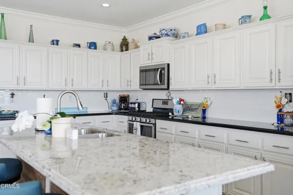 $750,000 | 5540 West 5th Street, Unit 21, Oxnard, CA 93035