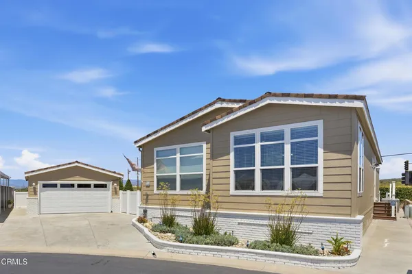 $750,000 | 5540 West 5th Street, Unit 21, Oxnard, CA 93035