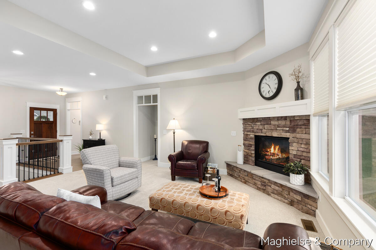 8374 Rose Ridge Drive, Unit 70 Rockford, MI 49341 - Photo 7 of 38