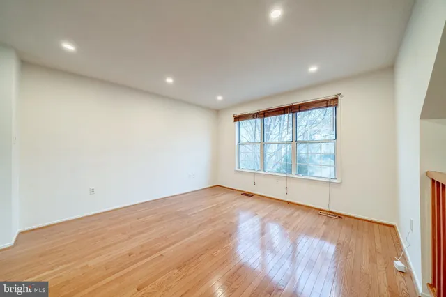 $2,700 | 2350 Branleigh Park Court, Reston, VA 20191