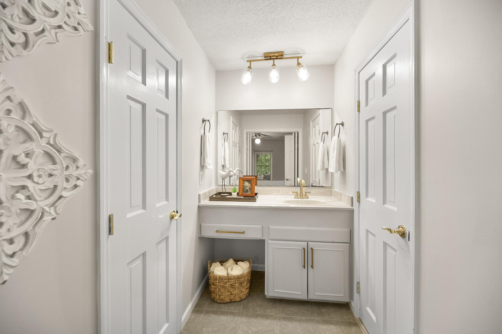 105 Spring Street Summerville, SC 29485 - Photo 18 of 35 105 Spring Street (24 of 35)