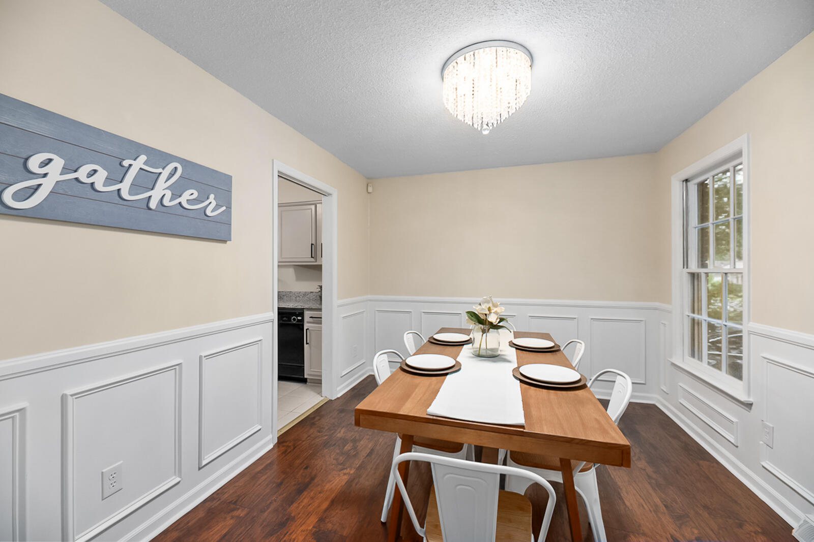 105 Spring Street Summerville, SC 29485 - Photo 4 of 35 105 Spring Street (6 of 35)