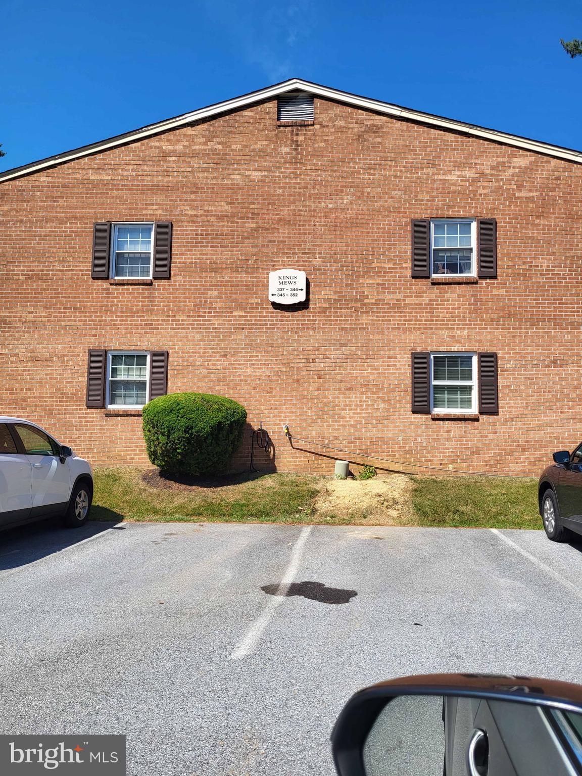 339 Old Forge Crossing, Unit 339 Devon, PA 19333 - Photo 2 of 6 King Mews