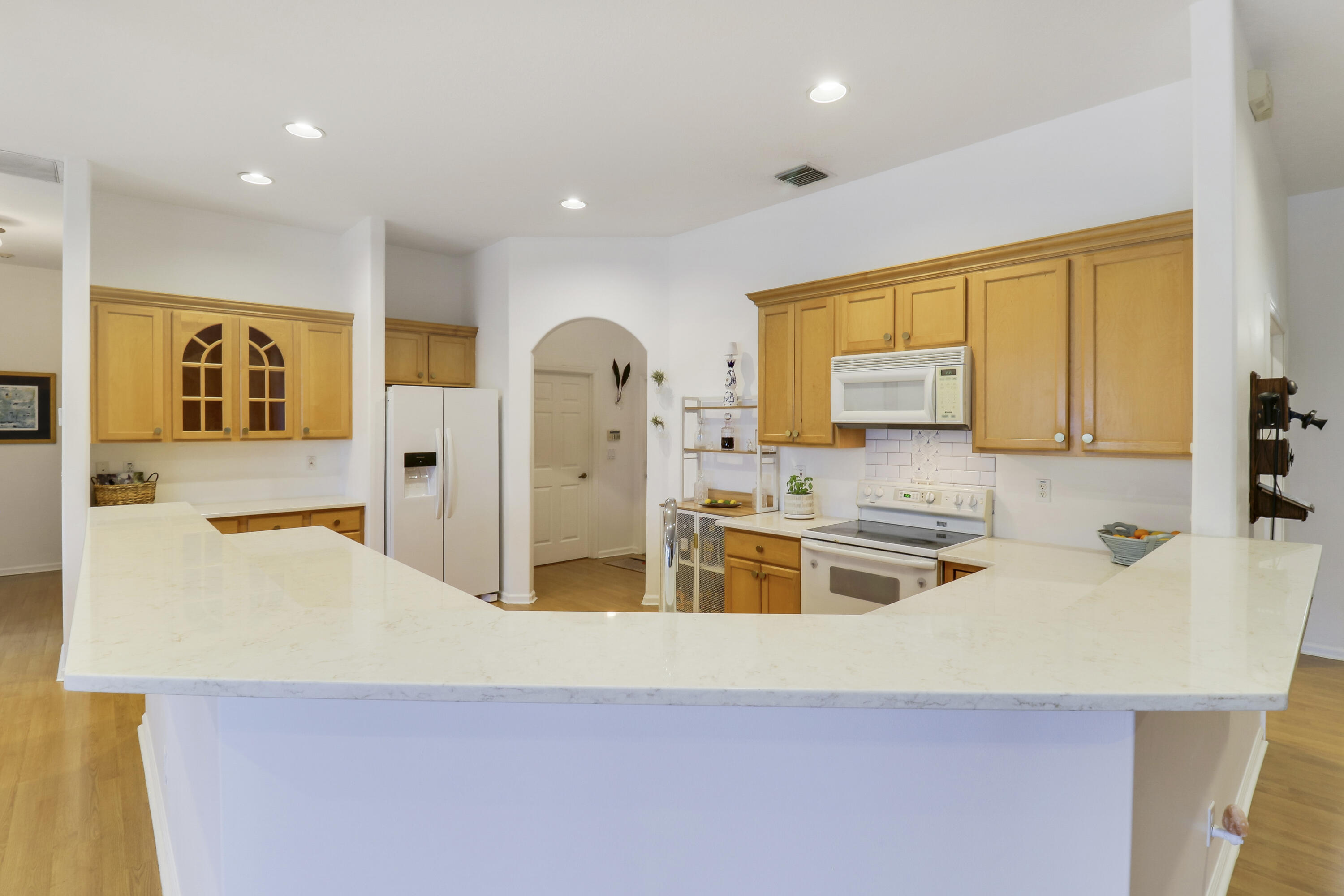 234 Sparrow Point Jupiter, FL 33458 - Photo 21 of 64 Kitchen Breakfast Bar