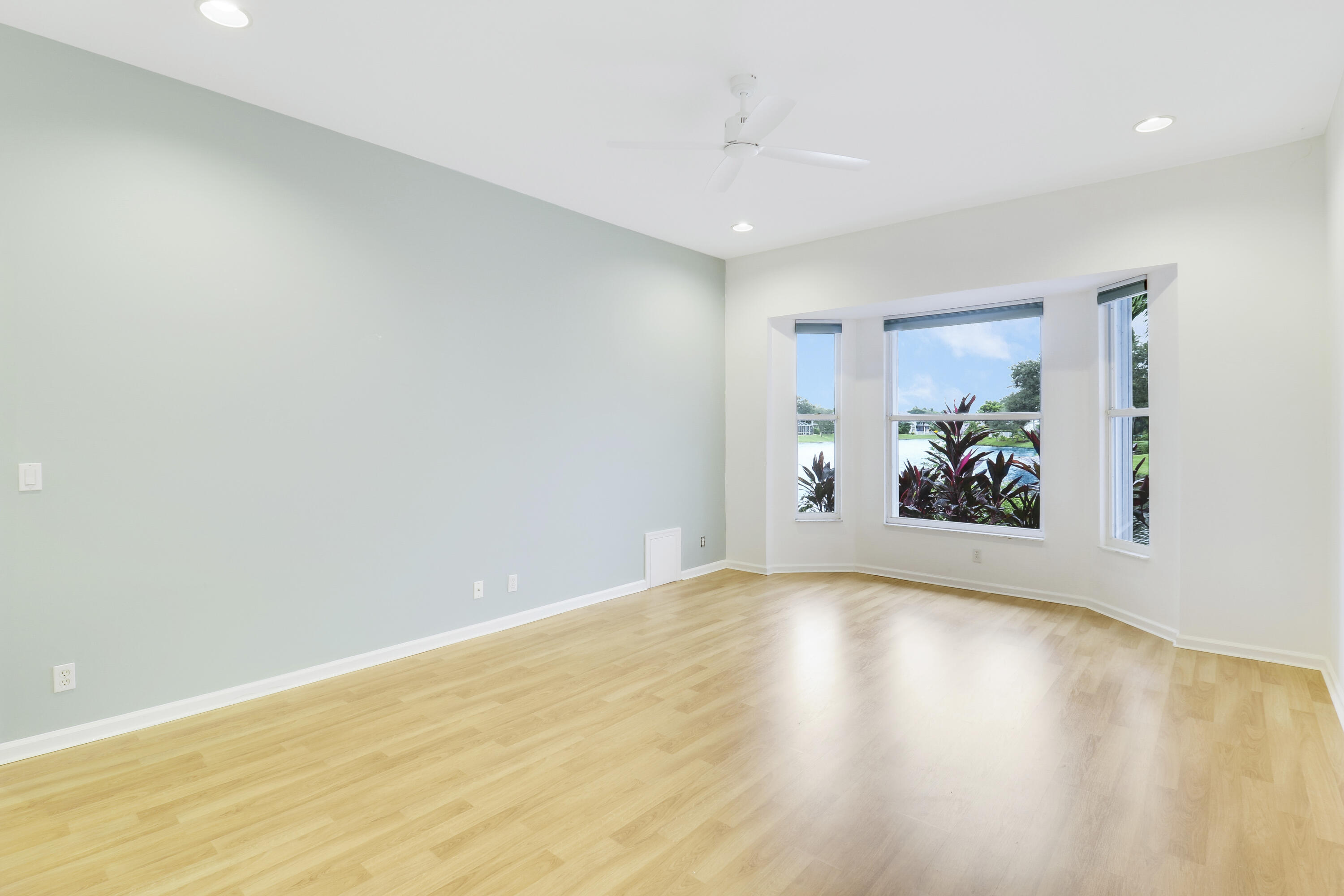 234 Sparrow Point Jupiter, FL 33458 - Photo 27 of 64 Primary Suite