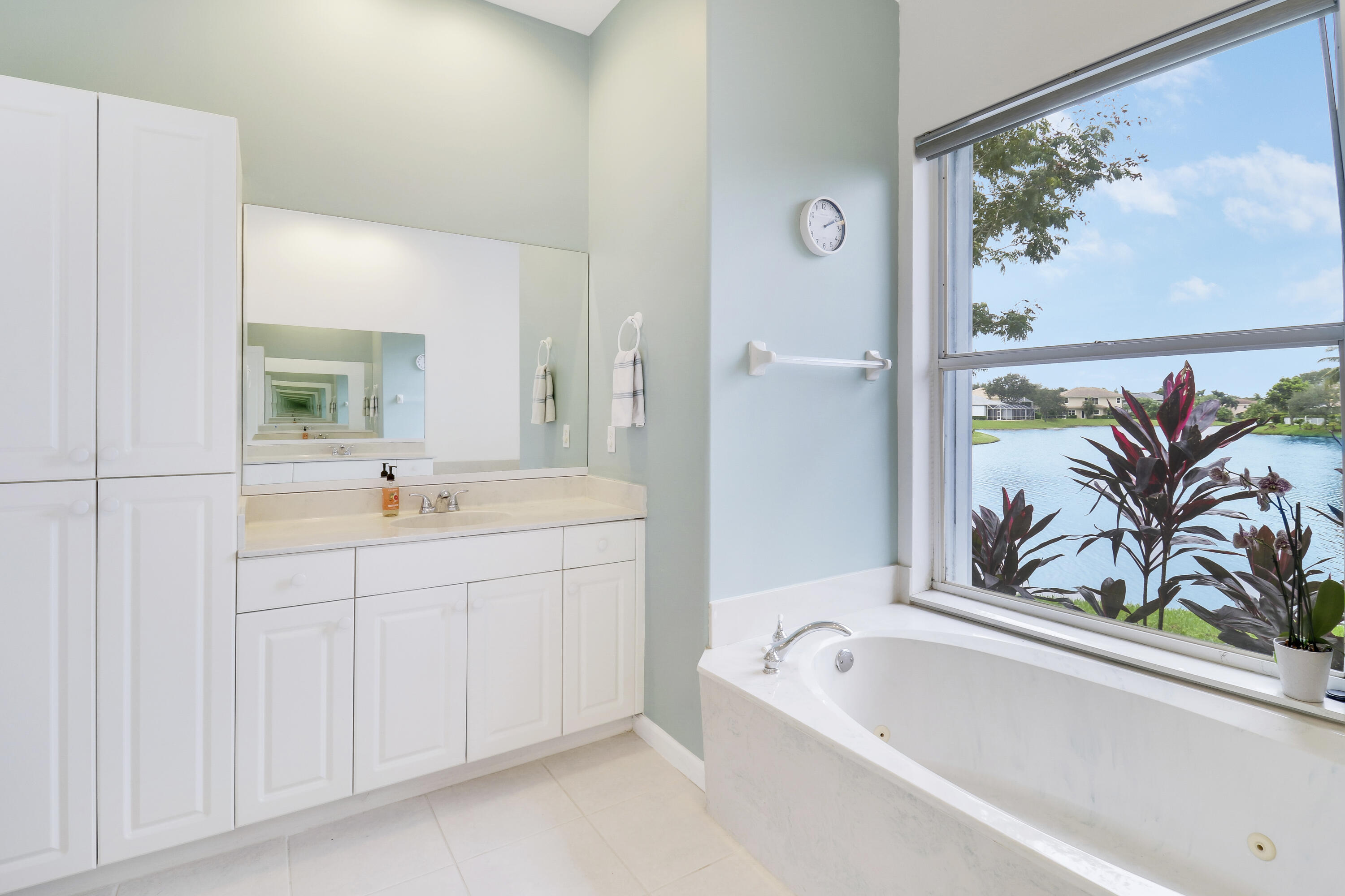 234 Sparrow Point Jupiter, FL 33458 - Photo 33 of 64 Primary Bath III